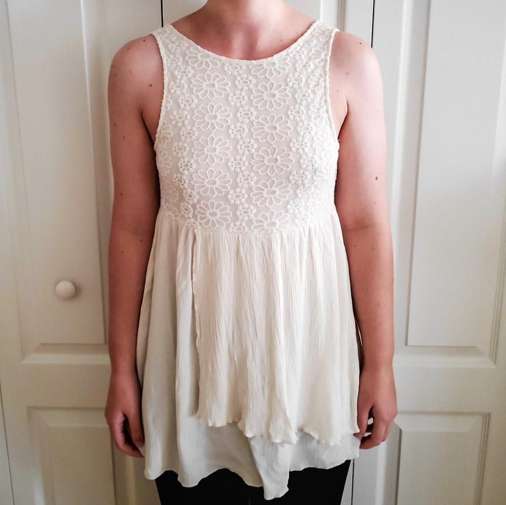 Flowy Sleeveless Blouse